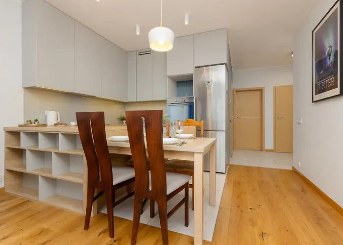 2 Bedroom Apartment Beautiful Green Surroundings Miedzyborska Street By Noclegi Renters